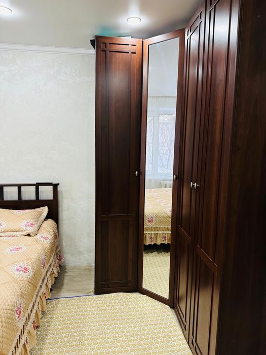 Продаю спальный гарнитур в отличном состоянии