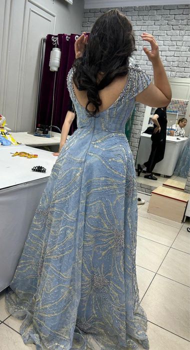 Платье вечернее