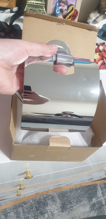 Держатель для туалетной бумаги