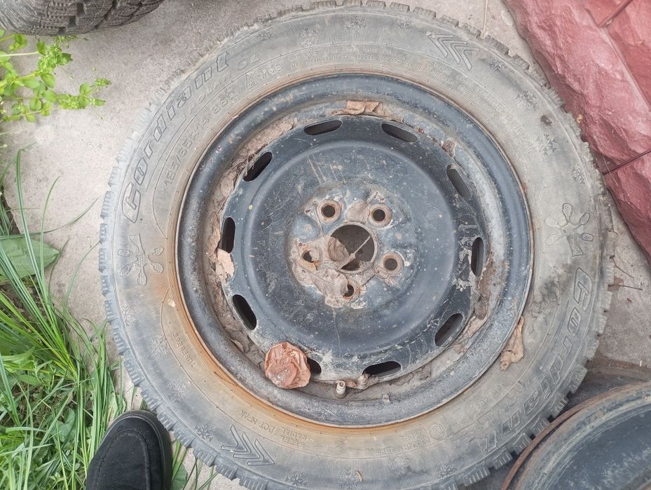 Продается резина,и диски