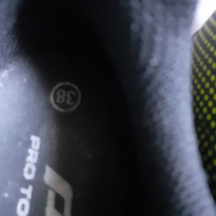 Vand adidasi fotbal ProTouch originali, marime 38, pret 80 lei