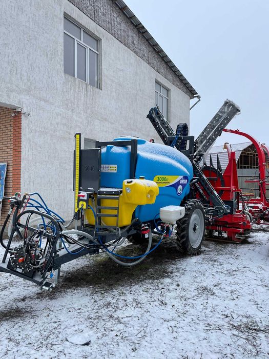 Полевой опрыскиватель Untar/Astar 3000 литров