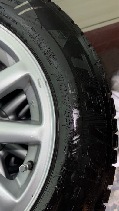 Продам комплект колес