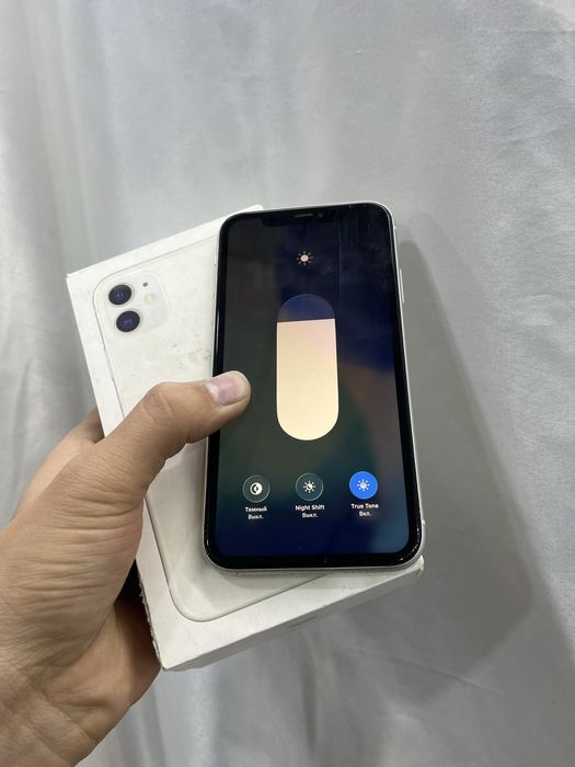 IPhone 11 64GB LL/A.       .