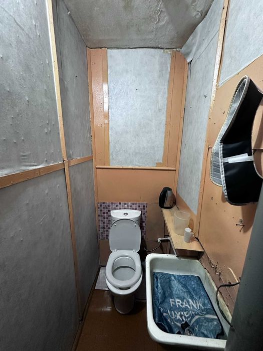 Продам комнату в общежитии в районе СКГУ