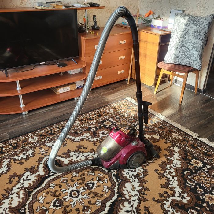 Пылесос сатылады.