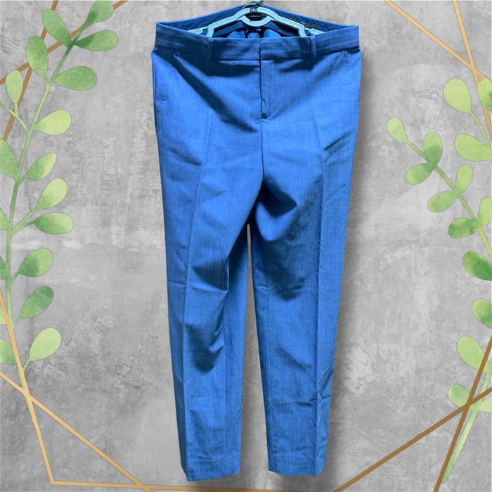 Женский костюм из тонкой шерсти брендовый