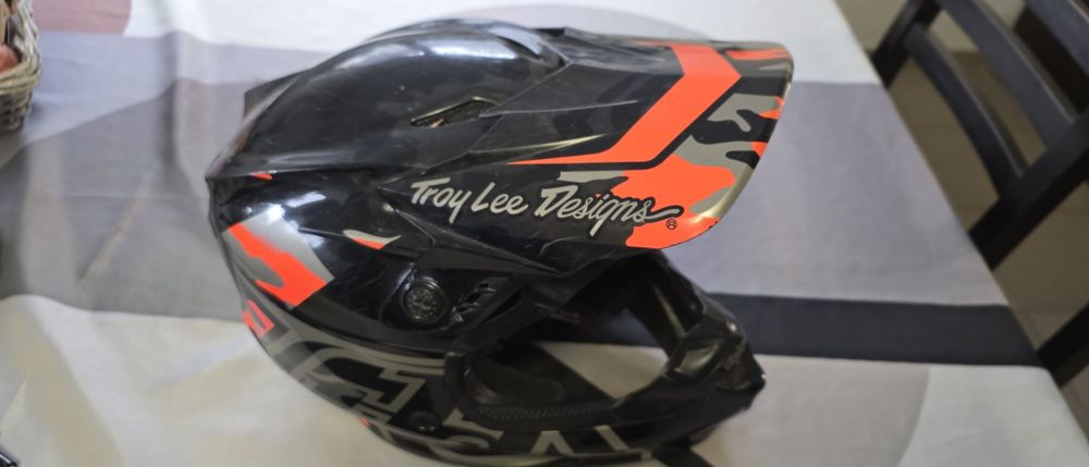 Каска Troy Lee Designs GP