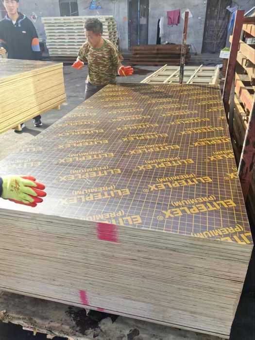 Ламинированная фанера 18