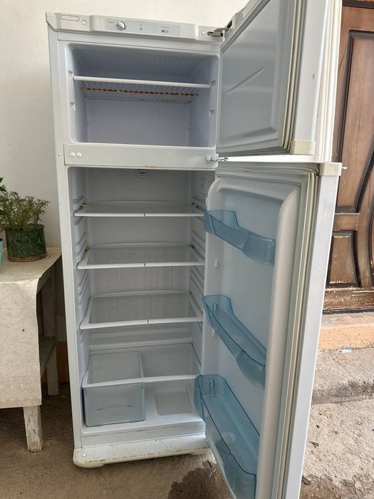 Xaladelnik bryusa 2 kamerali . Xolati yaxshi   narxi. 2 mln  yana keli