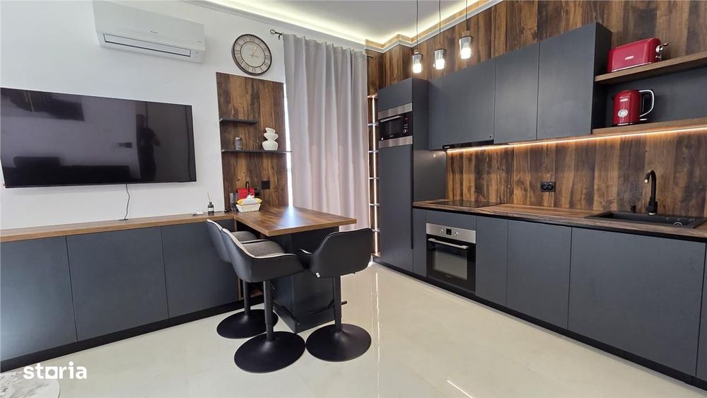 Apartament 2 camere de lux, Semicentral, etaj 1, prima inchiere, teras — fotografia 1