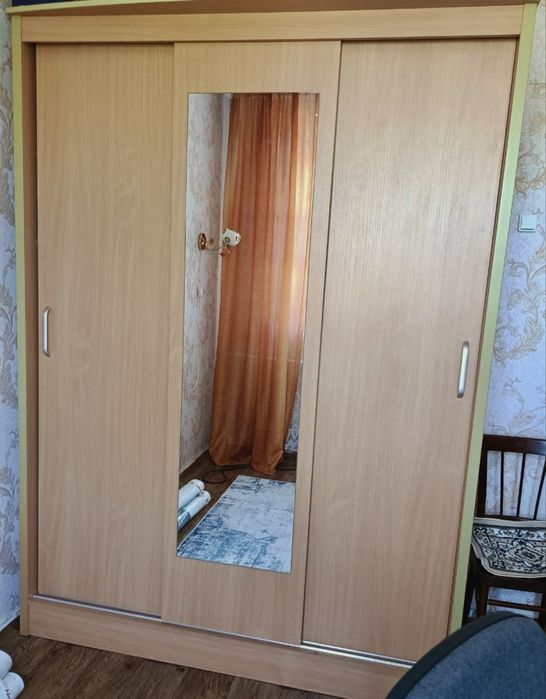 Продам комод и шкаф купе