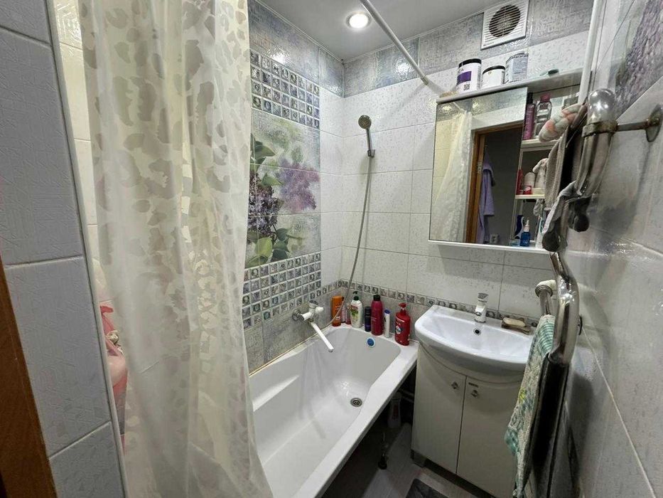 Продам3х комнатную квартиру