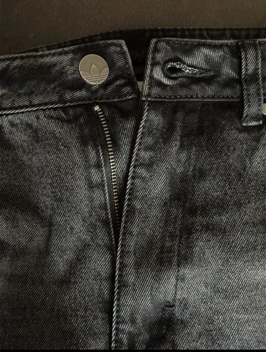 Blugi Adidas Baggy mar 28