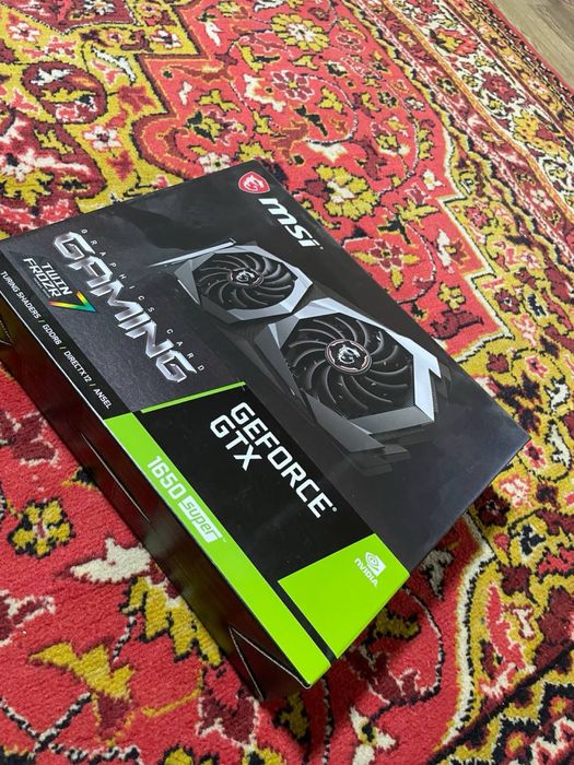 Продается кейс с монтором MSI. Наличка/терминал без разницы.