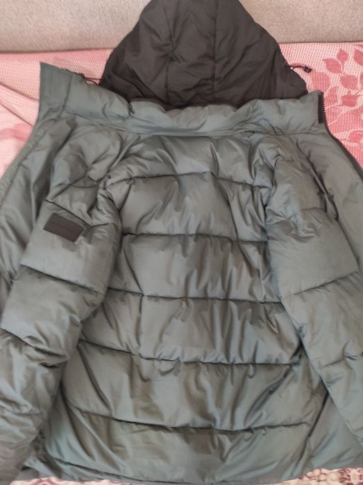 Продам мужскую зимную куртку