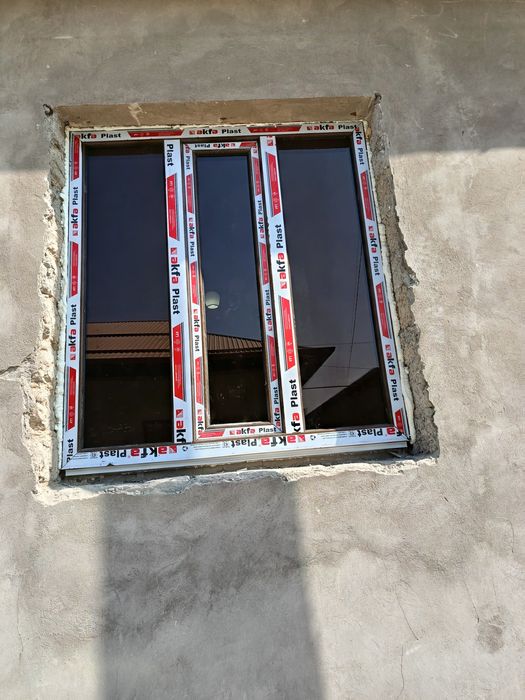 Akfa eshik va romlar