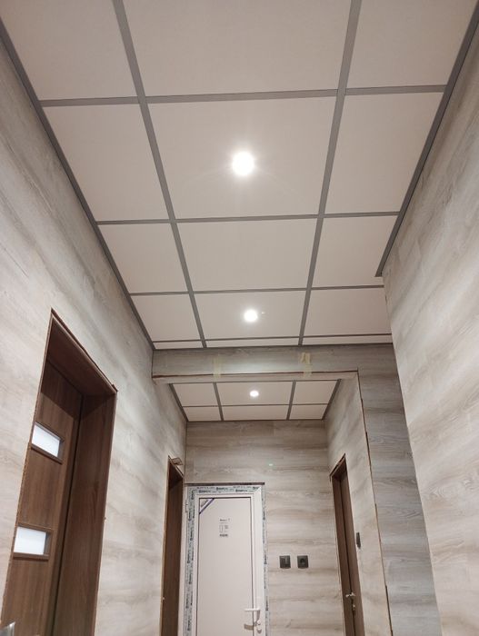 Предлагам доставка и монтаж на растерни окачени тавани за баня .