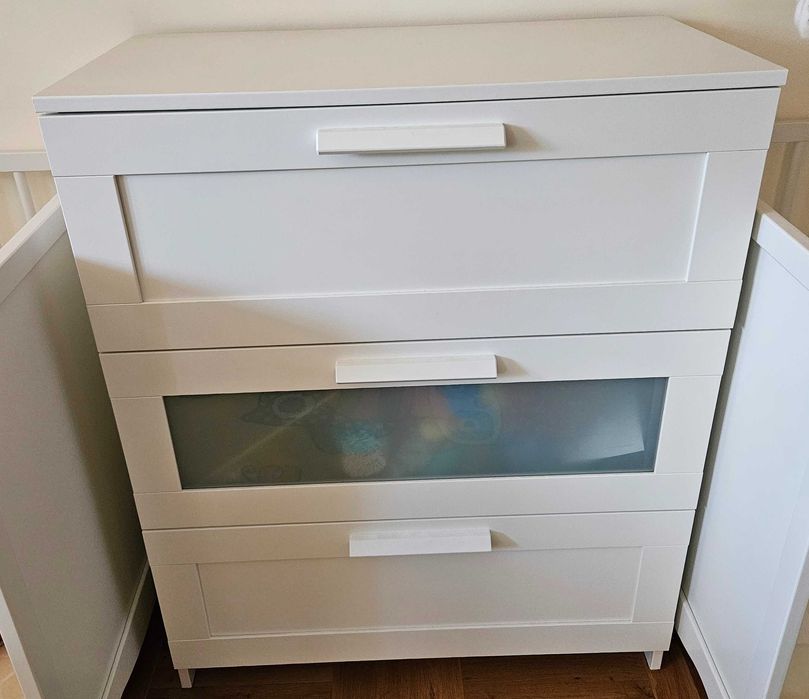 Бебешки кошари (2 броя)  и скрин - в комплект и по отделно