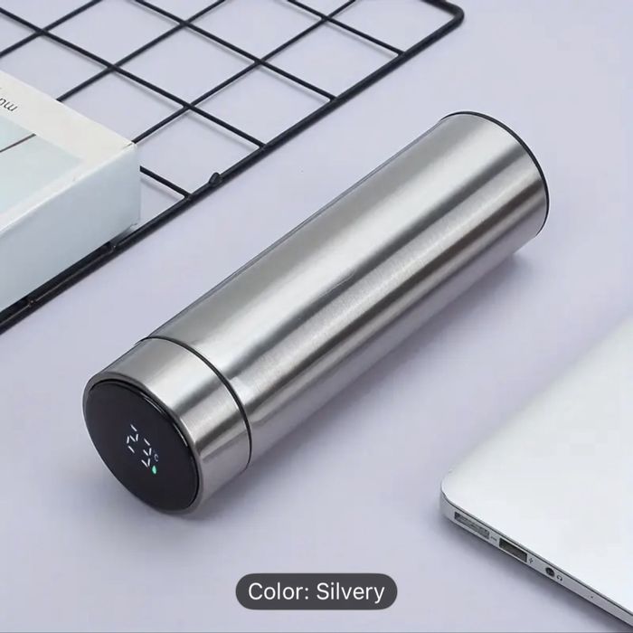 Vand termos smart care afiseaza temperatura.