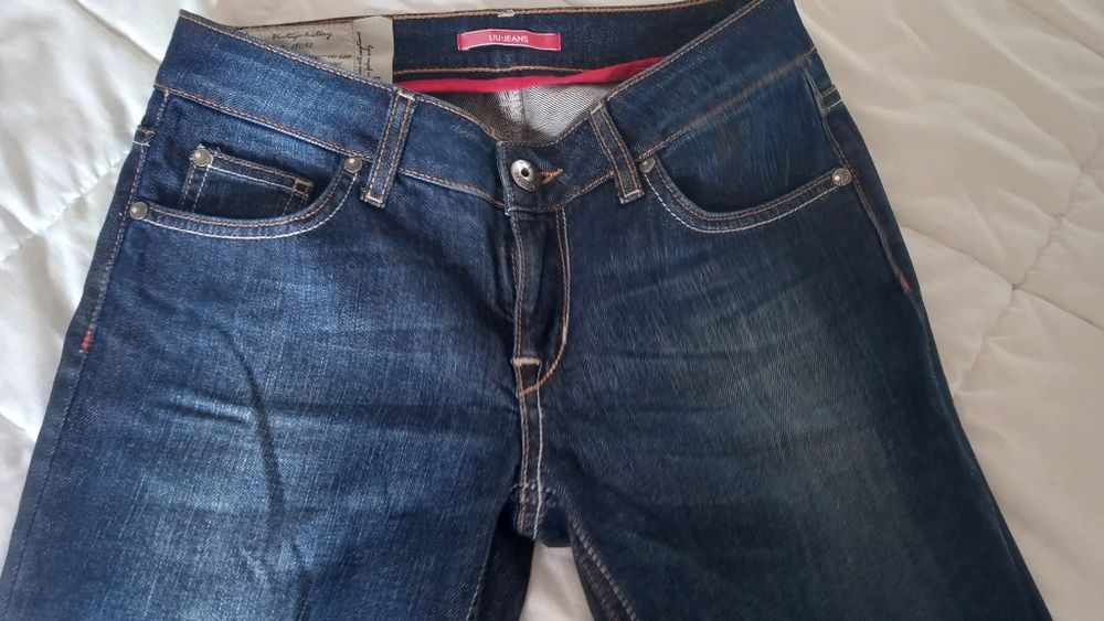 Blugi damã Hilfiger Denim si Liu Jeans – mărimea  36–38)