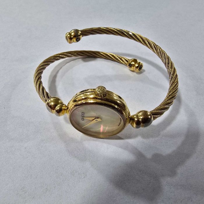 Часовник Gucci Gold 2700.2L Черно-златист