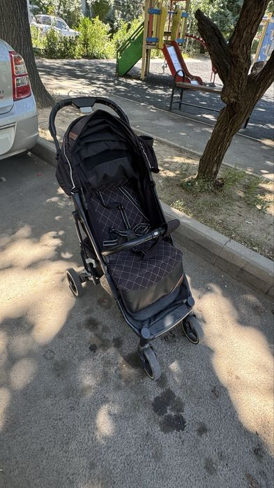 Продам коляску DEAREST