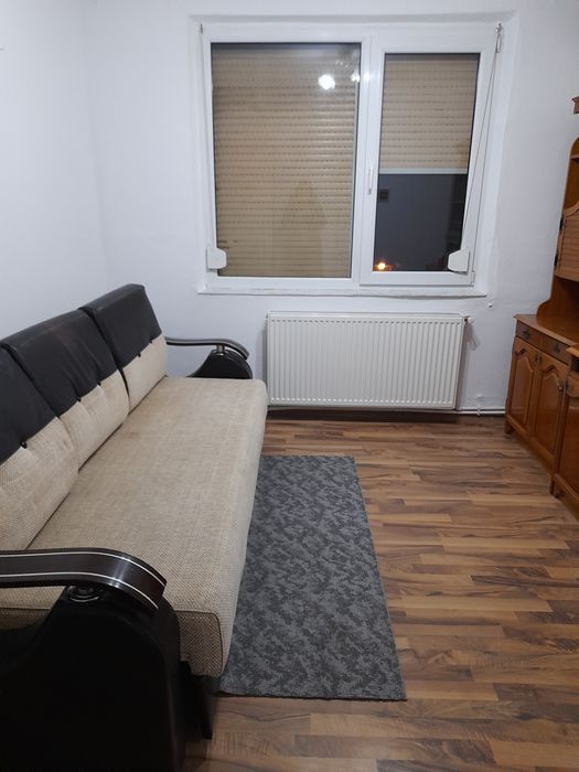 Vând apartament sau închiriez pe termen lung