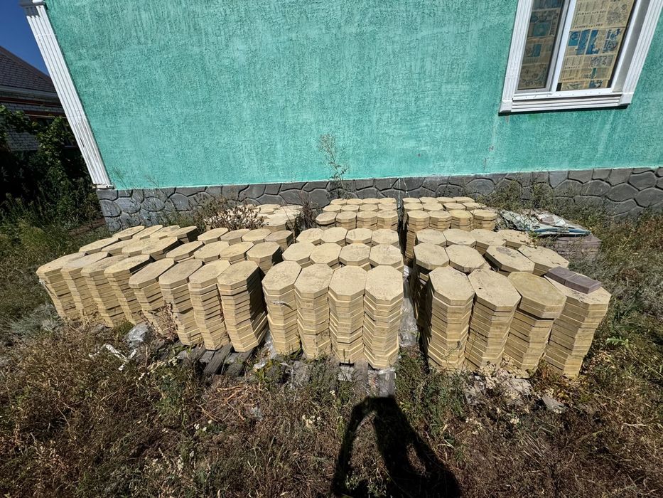 Продам брусчатку 90кв