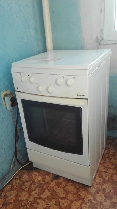 ЕДНОСТАЕН, Широк Център, Китайската стена