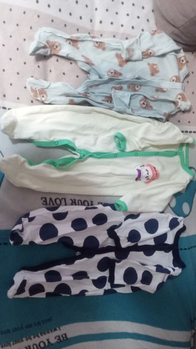 Продам детские вещи