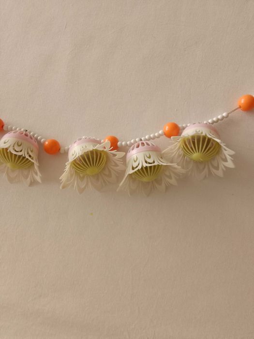 колекционерска ретро верига, 
играчка за легло, количката