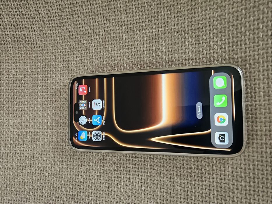 Iphone 17 pro max silver