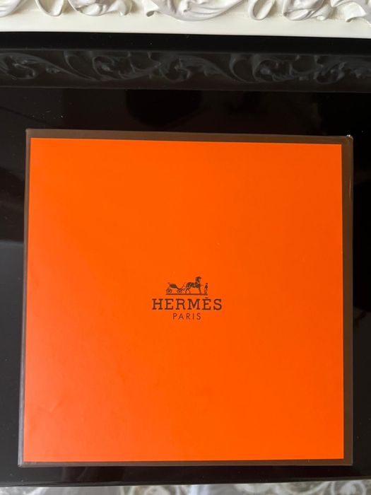 Hermes curea.