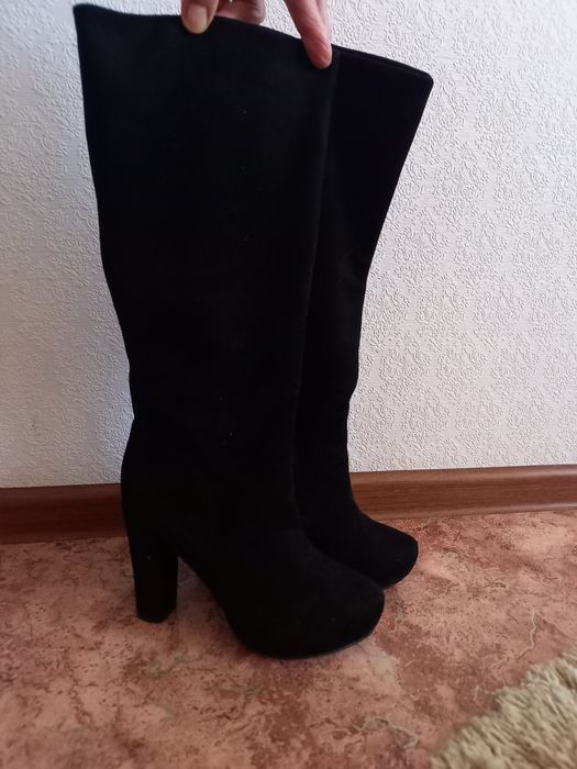 Продам женское осенний сапоги