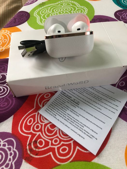 Слушалки за iPhone, свързват се,шумоизолиращи,страхотен звук и батерия