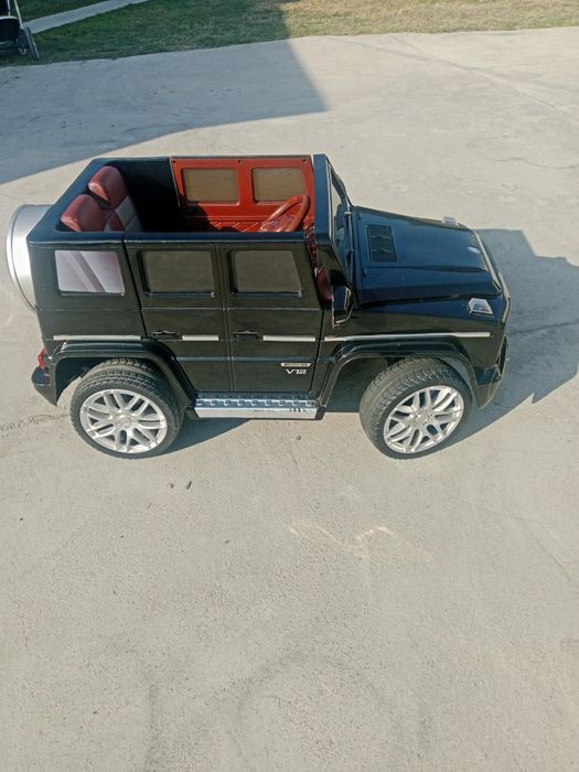 Детский электромобиль