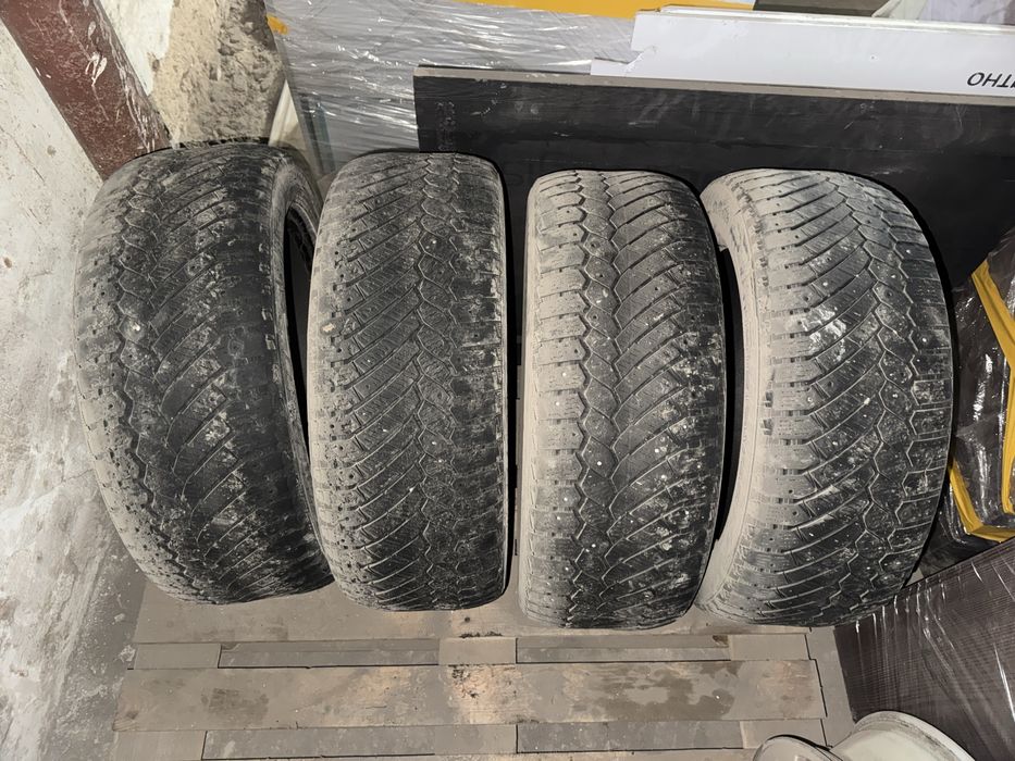 Продам шины 225/55/18