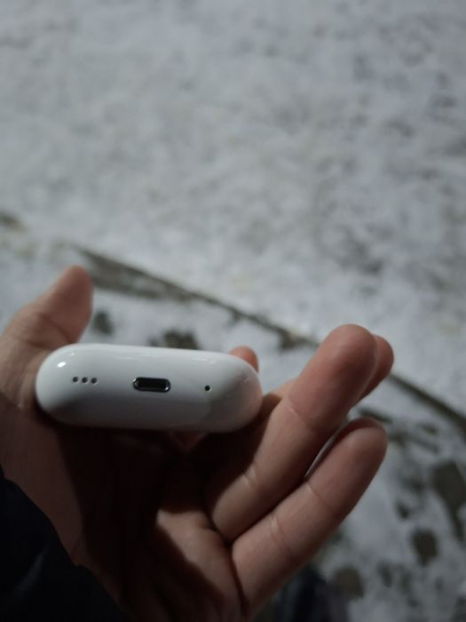 Airpods 3 оригинал не работают