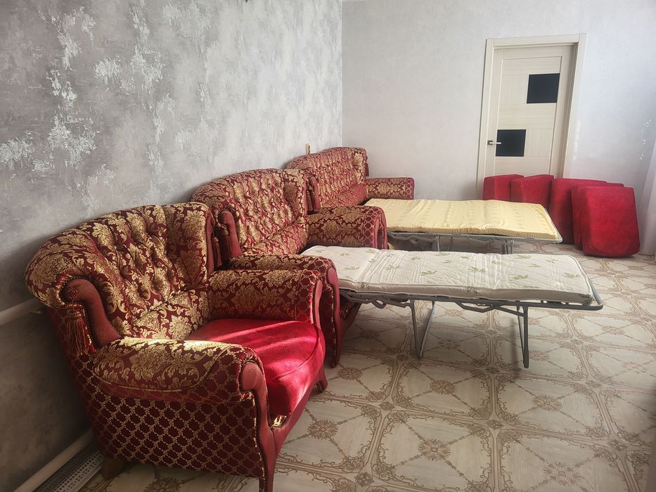 Диван, мягкая мебель продам