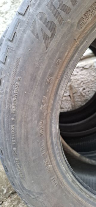 Vand 4 anvelope vara BRIDGESTONE 235 55 R18 104T