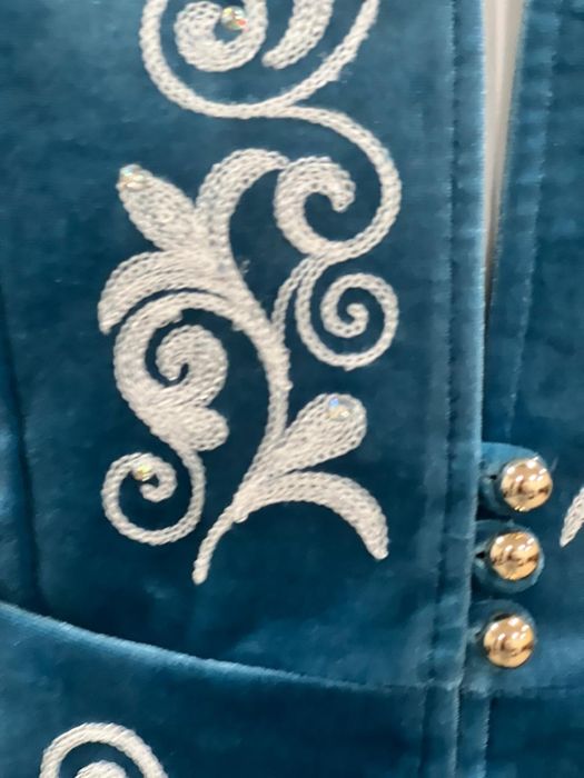 Жилетка мен тақия