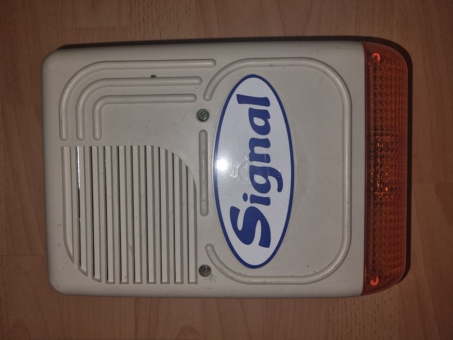 Kit sistem de alarma paradox sirena senzori antiefractie