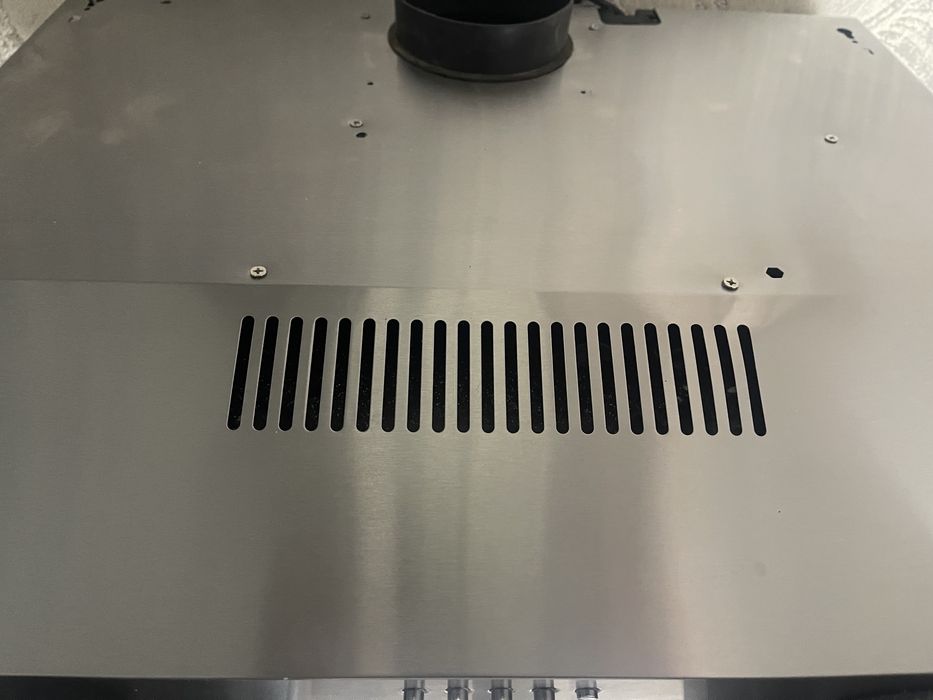 Продам вытяжку на кухню