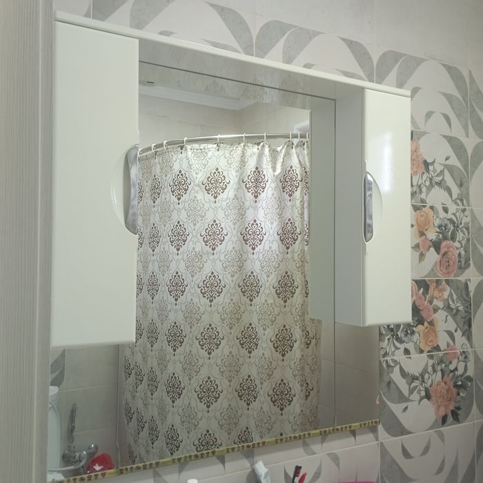 Продам зеркало в ванную комнату