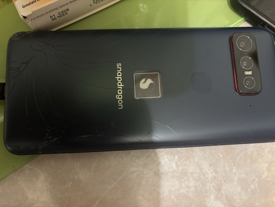 Smartphone Asus  Insiders