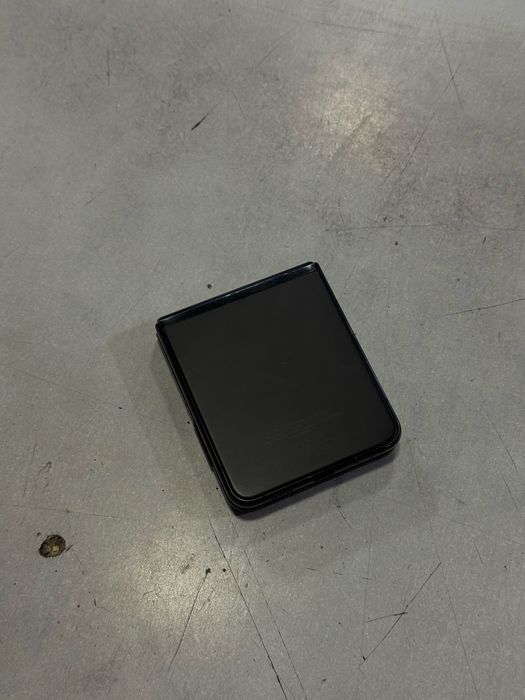 Samsung Z flip 3 5g