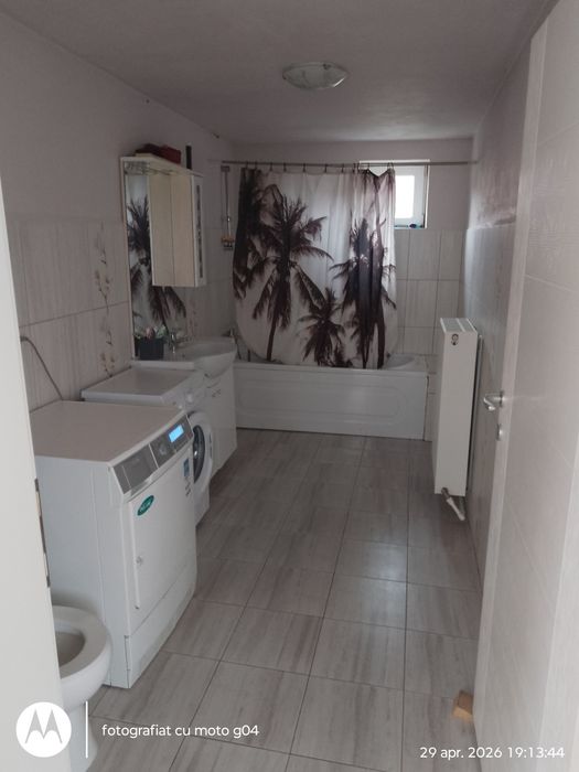 Casa de vanzare cu teren mare