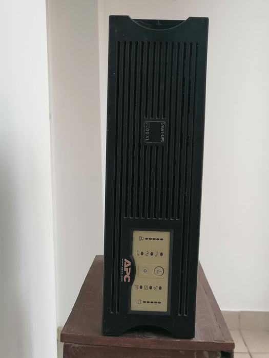 UPS  1050W  Sursa pt. alimentare cu acumulatori pt. centrale.