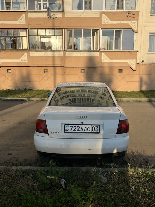 Audi a4 b5 1995год